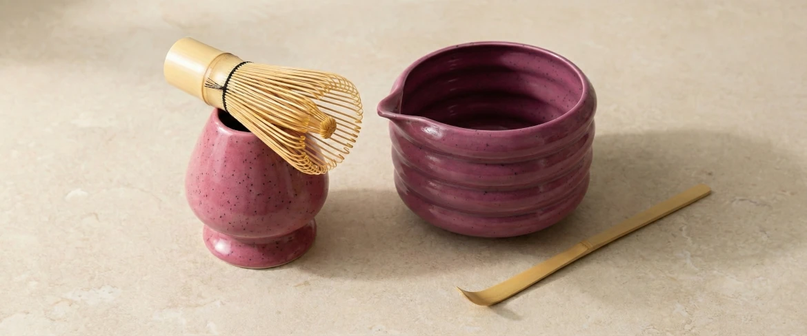 Codzienny rytuał parzenia matchy – zestaw do matcha latte i klasycznego parzenia
