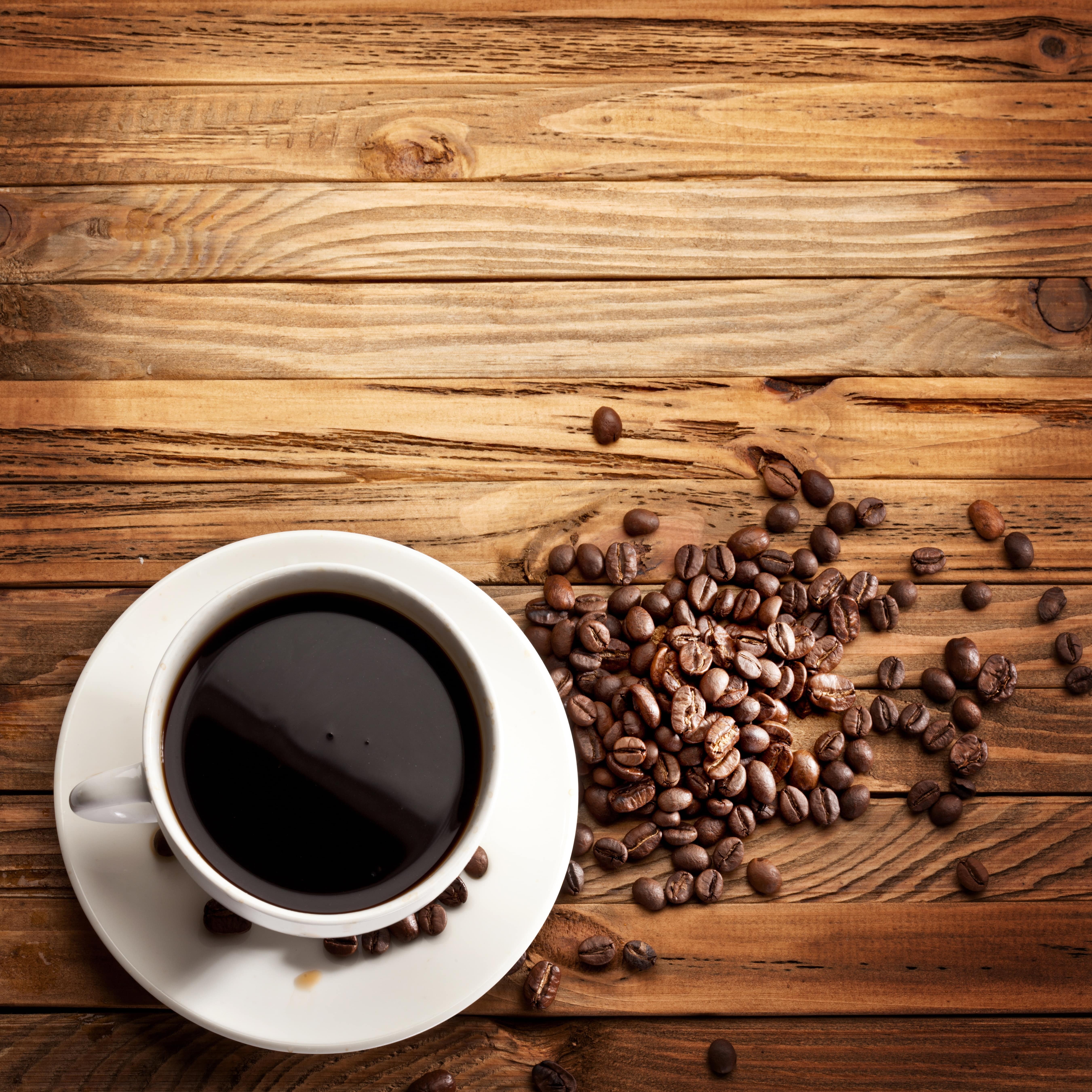 Kawa rzemieślnicza - co to jest i dlaczego jest lepsza od zwykłej, szeroko dostępnej kawy?