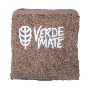 Ręcznik z haftem Verde Mate