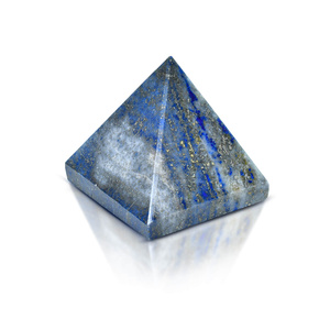 Zestaw 7 kamieni czakralnych – piramidki